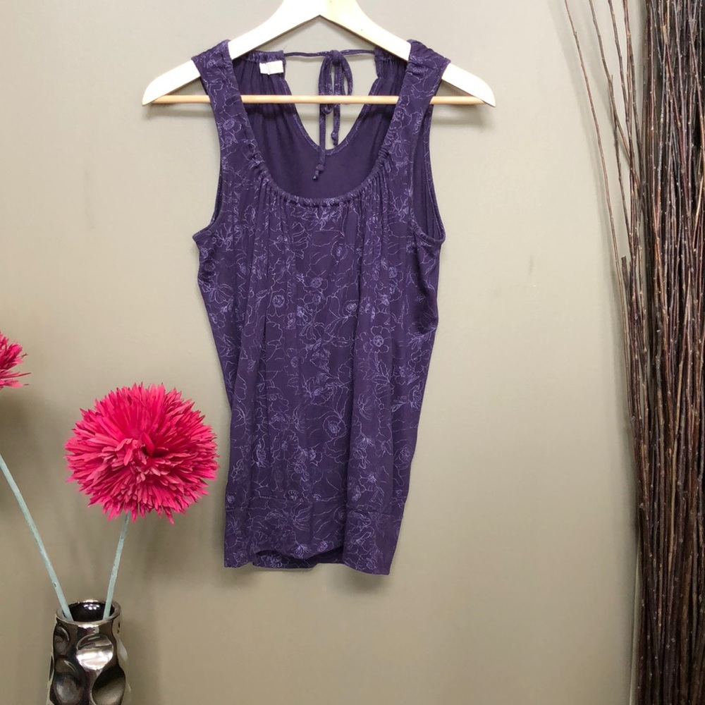 ⭐️ 2/$25 ⭐️ Aritizia Talula sleeveless tank top
